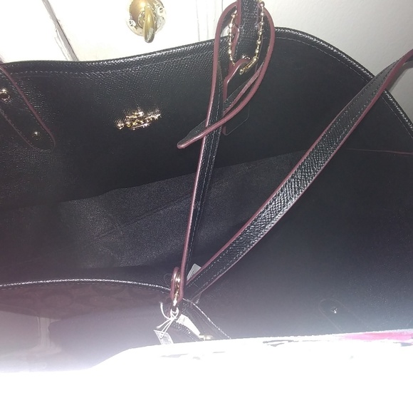 ❤Sale! Authentic reversable Coach Large tote. - Picture 3 of 3
